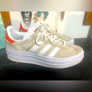Adidas Platform Gazelles Women’s 9.5